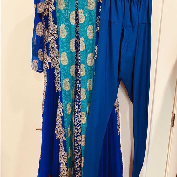 Blue maxi flowy gown w/ heavy golden work on neck - Picture 4 of 4